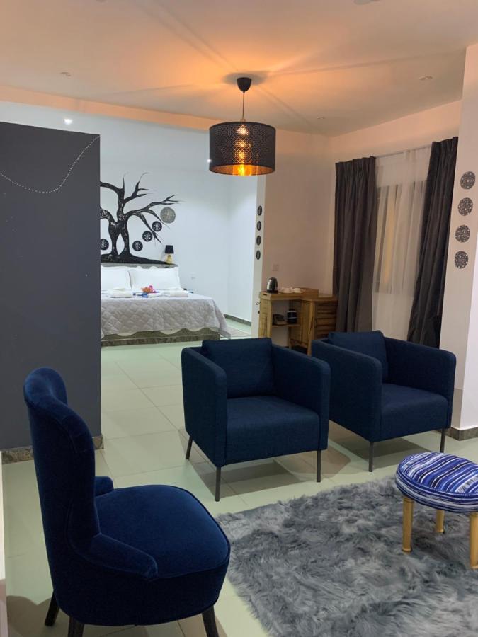 Le Diamant Noir Hotel Nguékokh Esterno foto